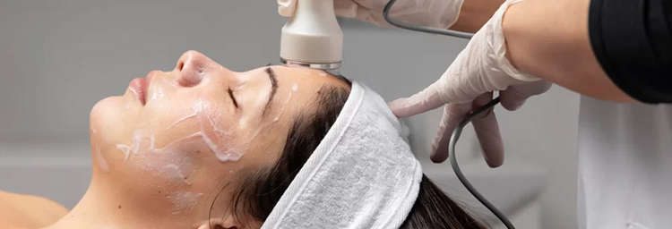 Hydra Facial
